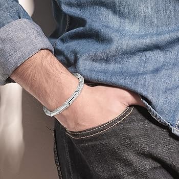 Mainsail バングル　ブレスレット AZUL by moussy（アズールバイマウジー）の「ニュアンスカーブ